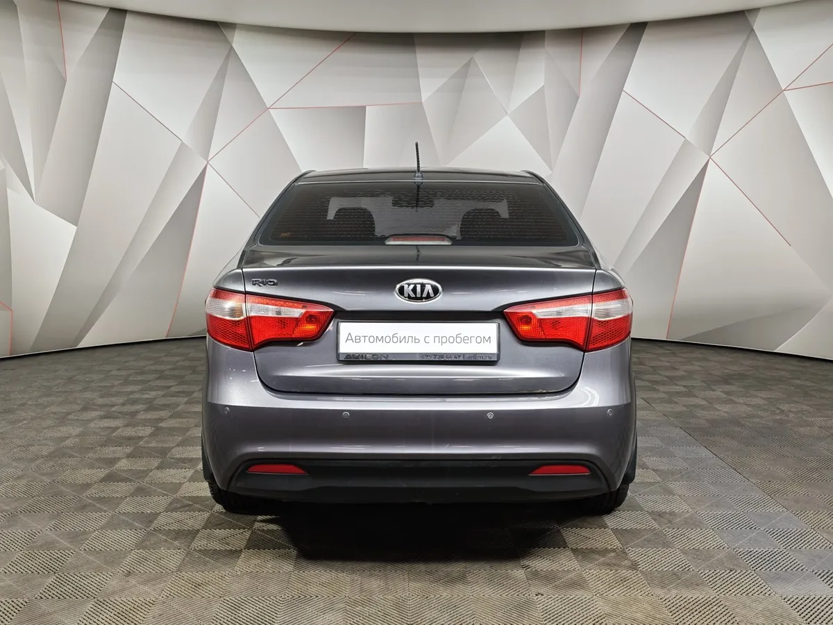 Kia Rio 1.6 MT (123 л.с.) Серый в АВИЛОН. Слайд №8