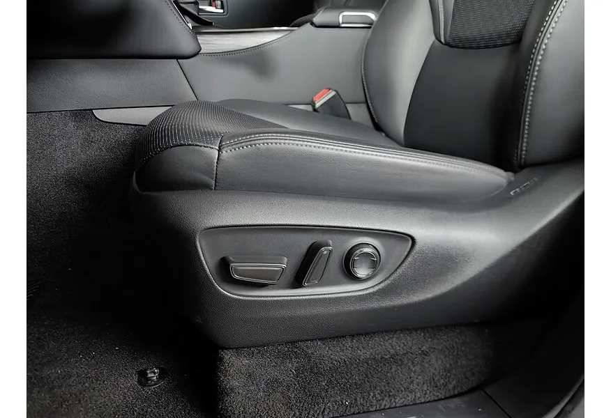 Toyota Land Cruiser 3.5 V6 AT 4WD (415 л.с.) Черный в АВИЛОН. Слайд №21