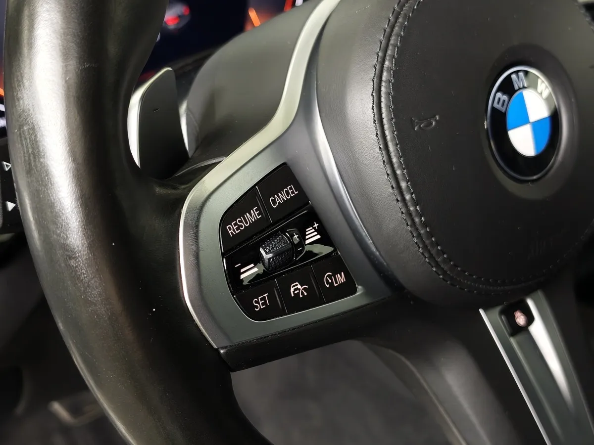 BMW 5 серия 530d xDrive Steptronic (249 л.с.) Base (Локальная сборка) Белый в АВИЛОН. Слайд №18