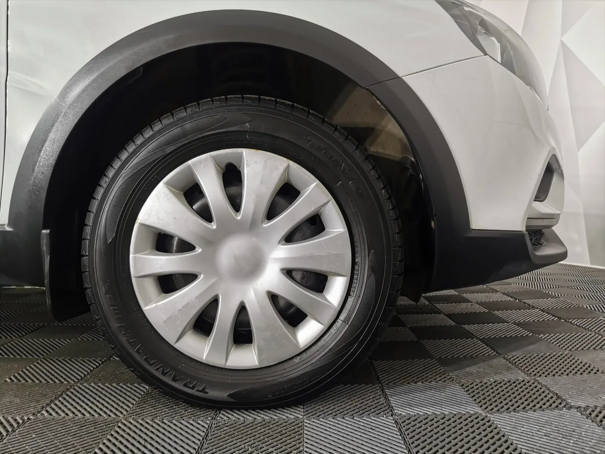 ВАЗ (Lada) Vesta 1.8 AMT (122 л.с.) Белый в АВИЛОН. Слайд №9