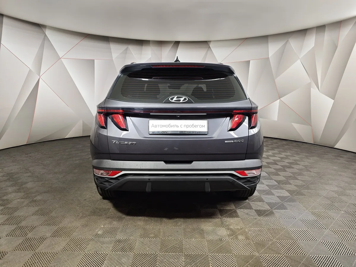 Hyundai Tucson 2.0 (185 л.с.) Diesel-8AT - 4WD Family Серый в АВИЛОН. Слайд №8