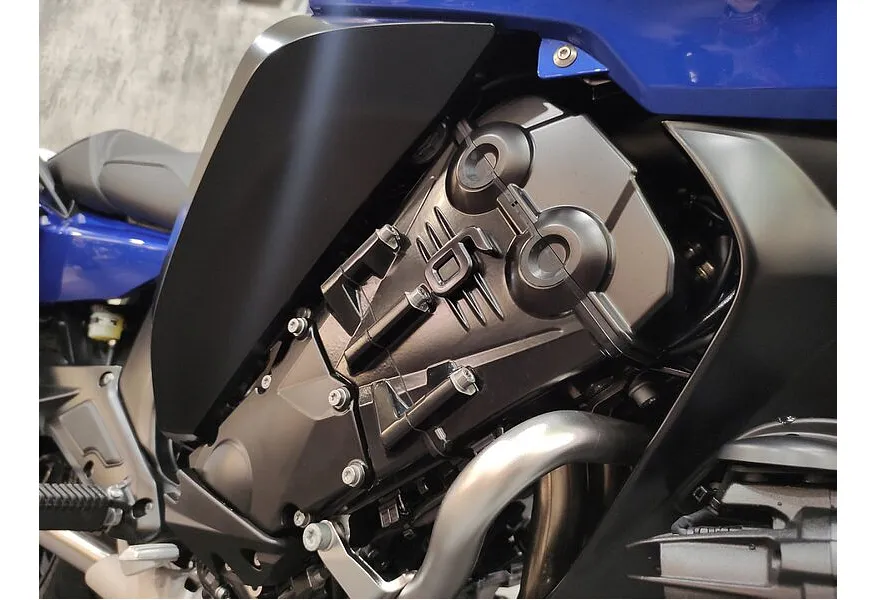 BMW Motorrad K 1600 GT K 1600 GT 1649 см³ (160) 1649 Синий в АВИЛОН. Слайд №15