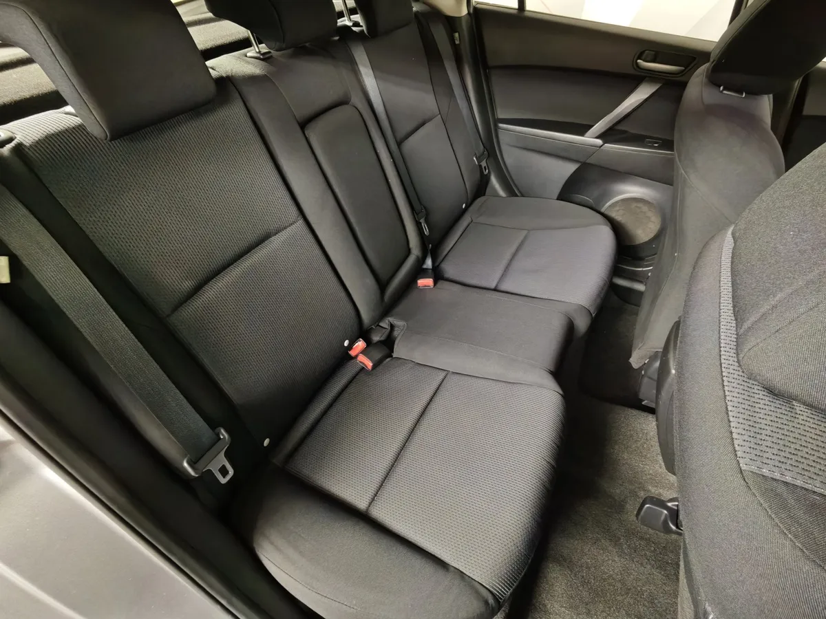 Mazda 3 1.6 AT (104 л.с.) Active Серебристый в АВИЛОН. Слайд №16