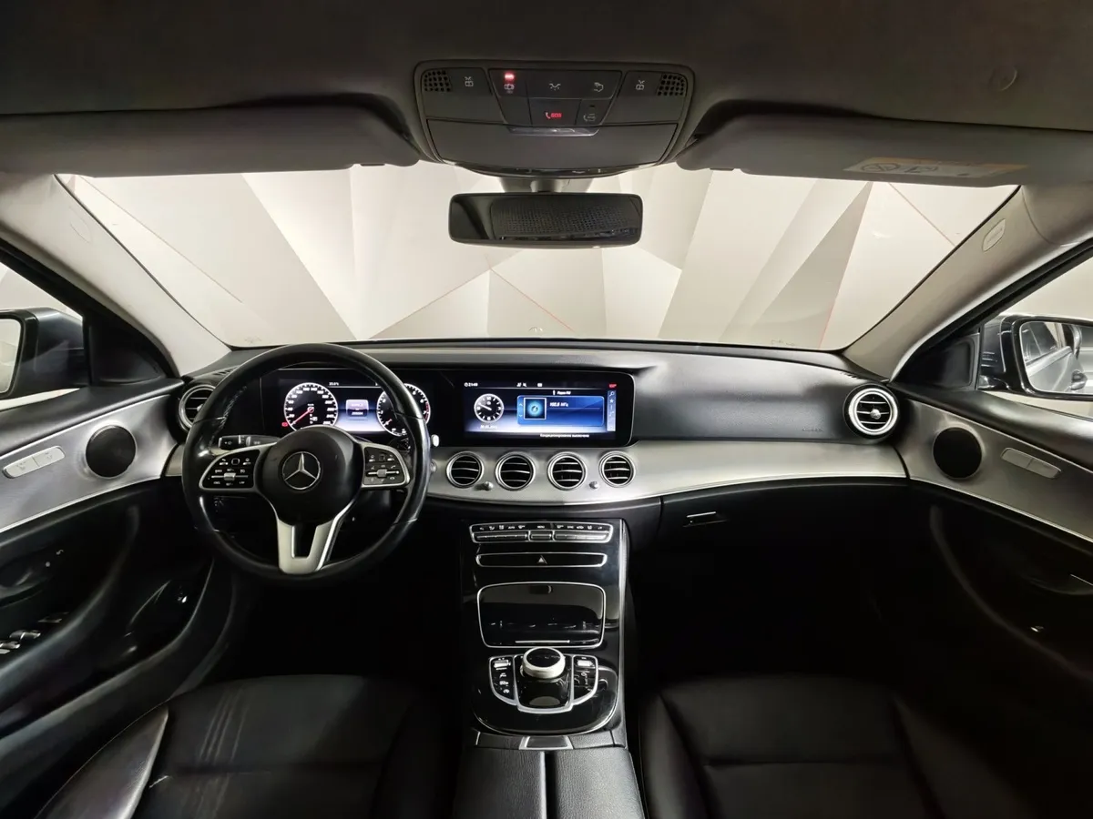 Mercedes-Benz E-Класс E 200 4MATIC 9G-TRONIC (184 л.с.) Premium Серый в АВИЛОН. Слайд №10