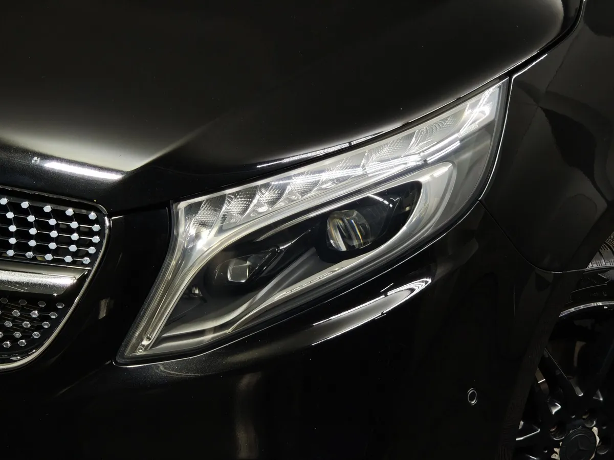 Mercedes-Benz V-Класс V 250 d AT L2 4x4 (190 л.с.) Exclusive Черный в АВИЛОН. Слайд №10