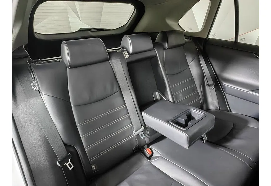 Toyota RAV4 2.0i CVT AWD (149 л.с.) Люкс Белый в АВИЛОН. Слайд №17