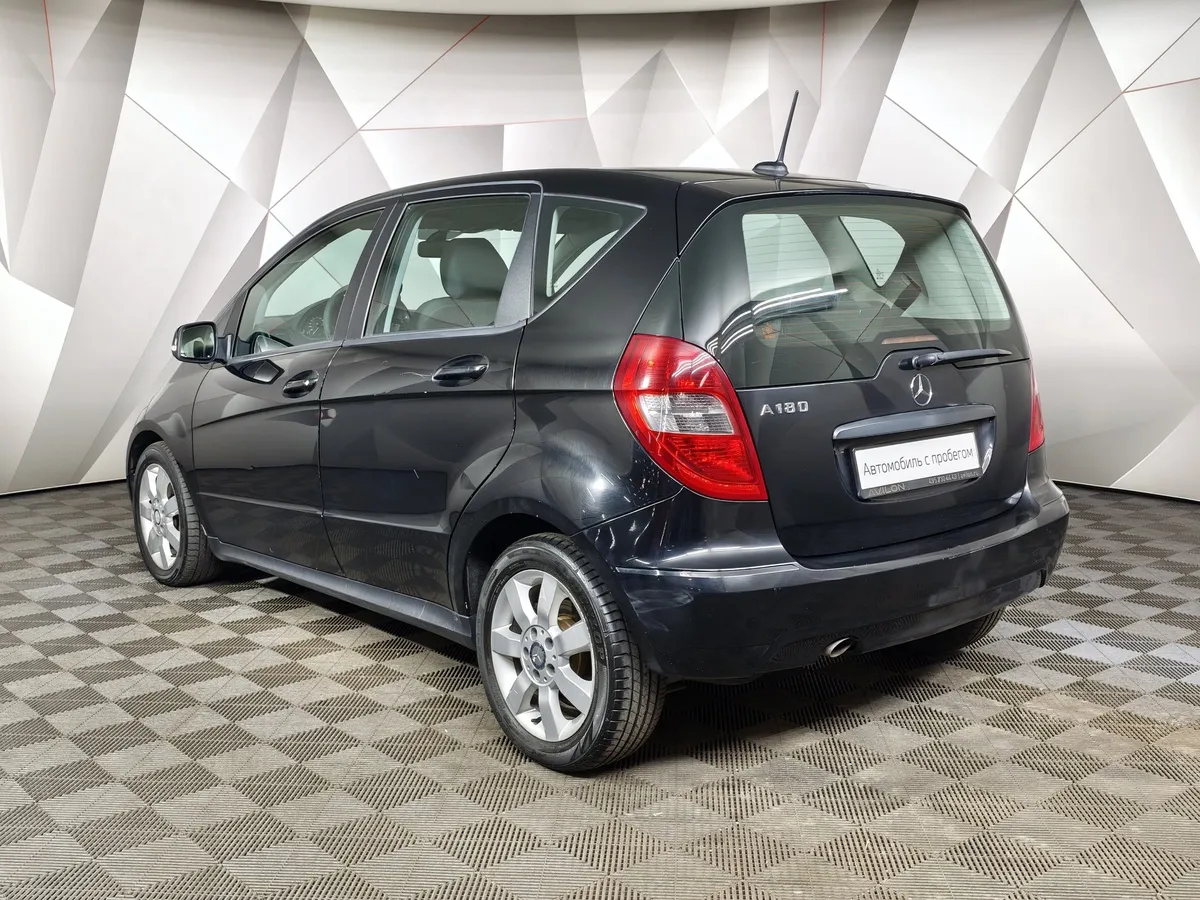 Mercedes-Benz A-Класс A 180 Autotronic (116 л.с.) Черный в АВИЛОН. Слайд №4