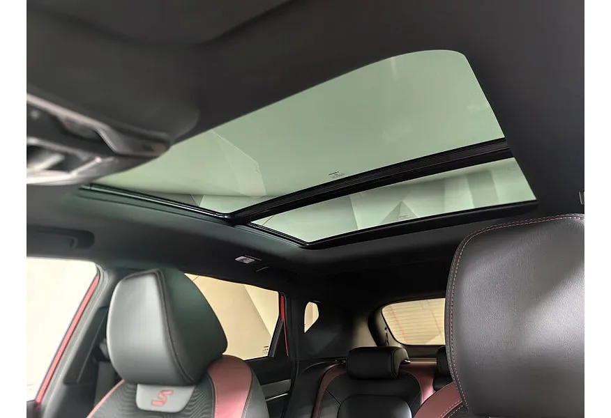 Geely Coolray 1.5T 7DCT 2WD (150 л.с.) Flagship Sport Красный в АВИЛОН. Слайд №22