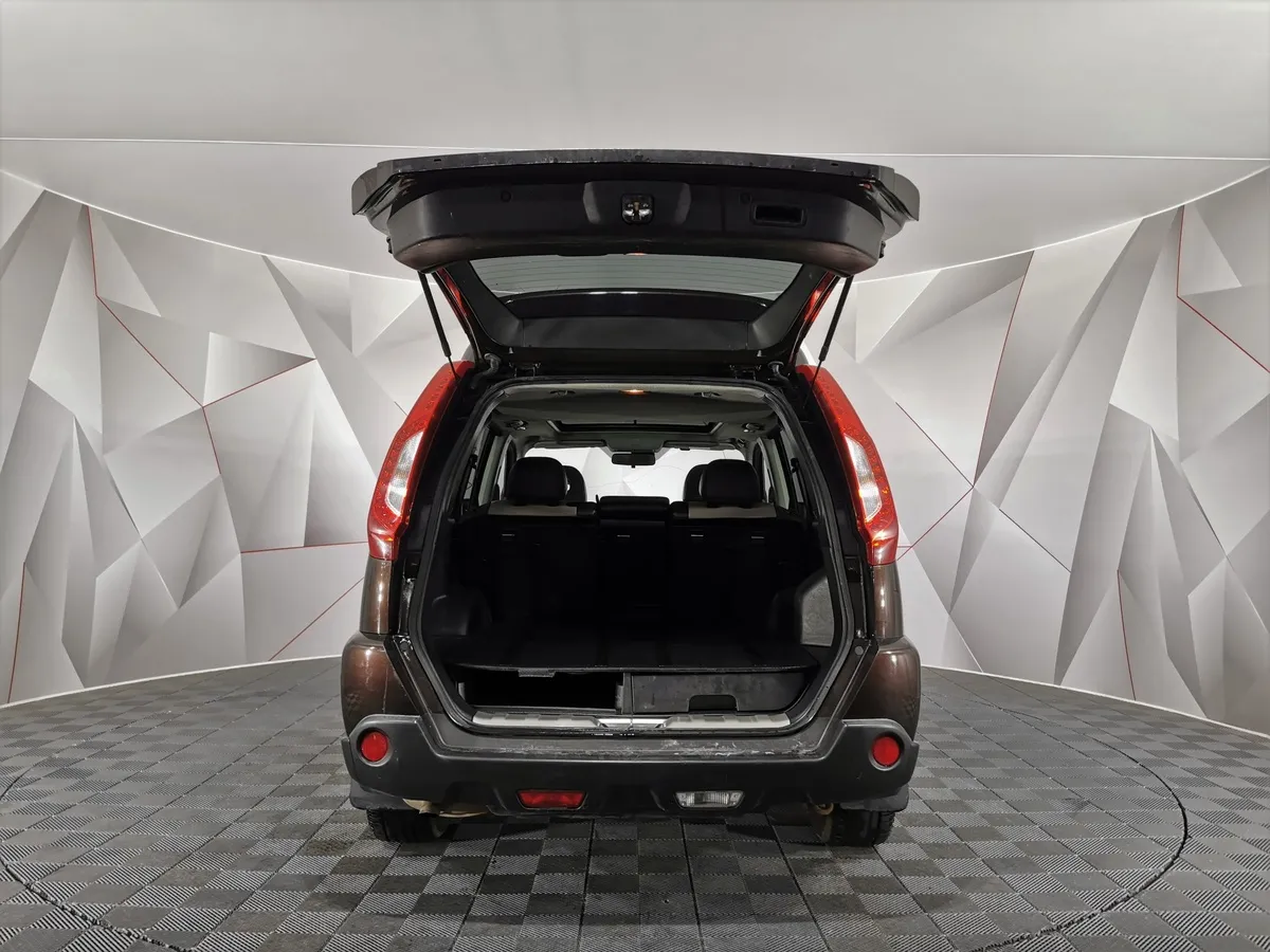 Nissan X-Trail 2.0 CVT AWD (141 л.с.) Красный в АВИЛОН. Слайд №10