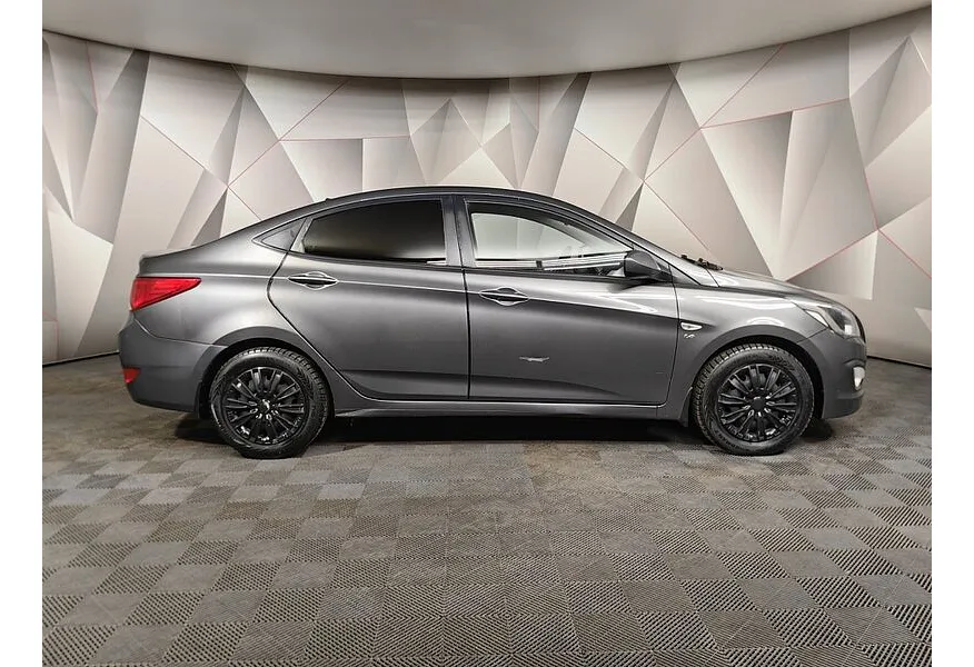 Hyundai Solaris 1.6 MT (123 л.с.) Comfort Серый в АВИЛОН. Слайд №6