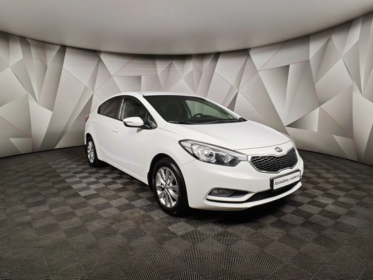 Kia Cerato 1.6 MT (130 л.с.) Comfort (D460) Белый в АВИЛОН. Слайд №3