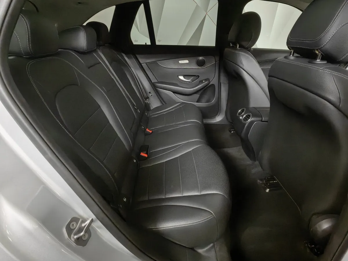 Mercedes-Benz GLC 250 9G-TRONIC 4MATIC (211 л.с.) Premium Серебристый в АВИЛОН. Слайд №16 Mercedes-Benz GLC 250 9G-TRONIC 4MATIC (211 л.с.) Premium Серебристый в АВИЛОН. Слайд №16
