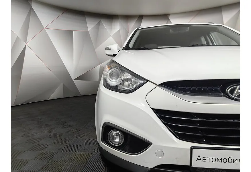 Hyundai ix35 2.0 CRDi AT 4WD (184 л.с.) Comfort + Navi Белый в АВИЛОН. Слайд №16