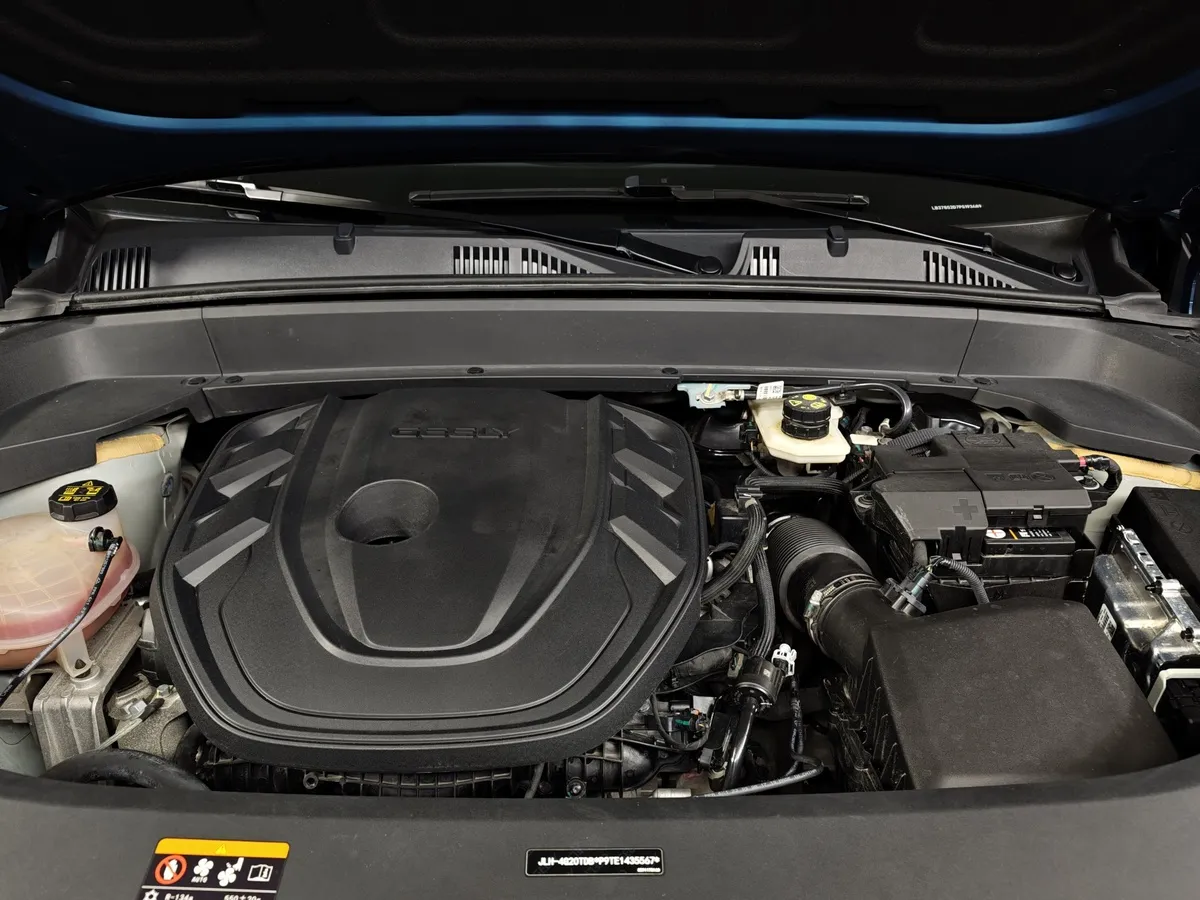 Geely Monjaro 2.0T 8AT 4WD (238 л.с.) Флагман Синий в АВИЛОН. Слайд №11