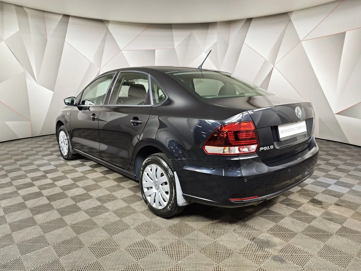 Volkswagen Polo 1.6 MPI AT (110 л.с.) Highline Черный в АВИЛОН. Слайд №4