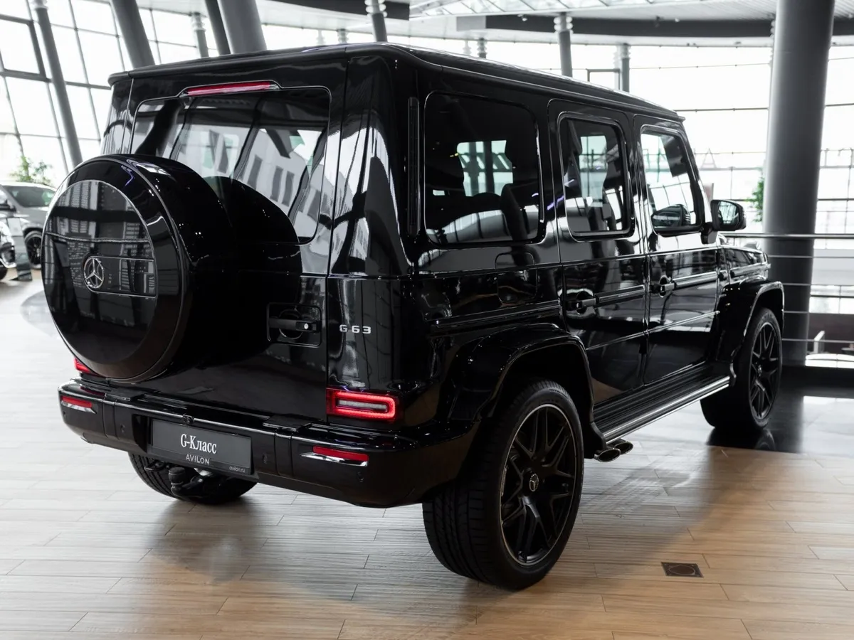 Mercedes-Benz G-Класс G 63 AMG Speedshift 4Matic (585 л.с.) Черный в АВИЛОН. Слайд №7