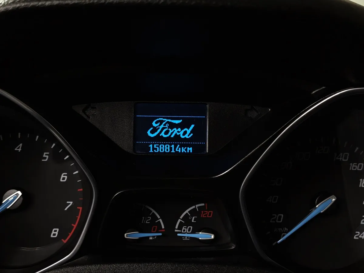 Ford Focus 1.6 PowerShift (105 л.с.) Trend Черный в АВИЛОН. Слайд №15