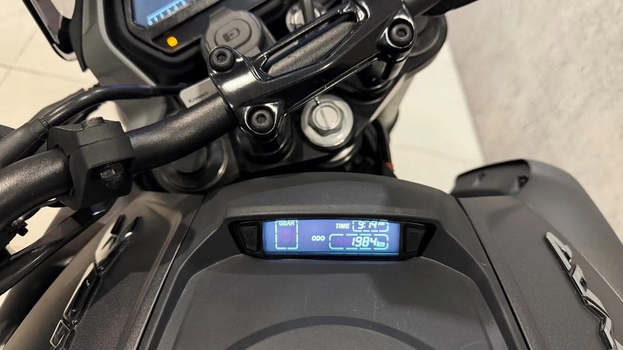 BAJAJ Dominar 400 400 см³ (40 л.с.) 400 Черный в АВИЛОН. Слайд №6