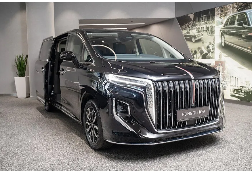 Hongqi HQ9 2.0 AT (245 л.с.) Deluxe Черный в АВИЛОН. Слайд №2