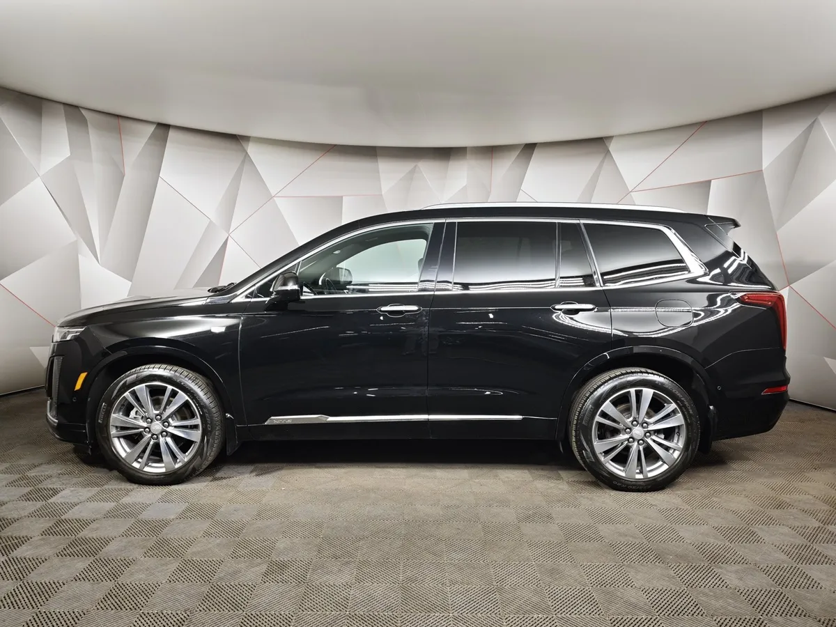 Cadillac XT6 2.0T AT AWD (200 л.с.) Premium Luxury Черный в АВИЛОН. Слайд №5