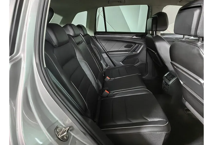 АВИЛОН - Volkswagen Tiguan 2.0 TSI 4Motion DSG (220 л.с.) Highline Серебристый - slide 13
