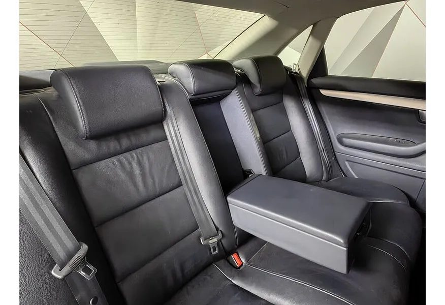 Audi A4 2.0 multitronic (130 л.с.) Белый в АВИЛОН. Слайд №14