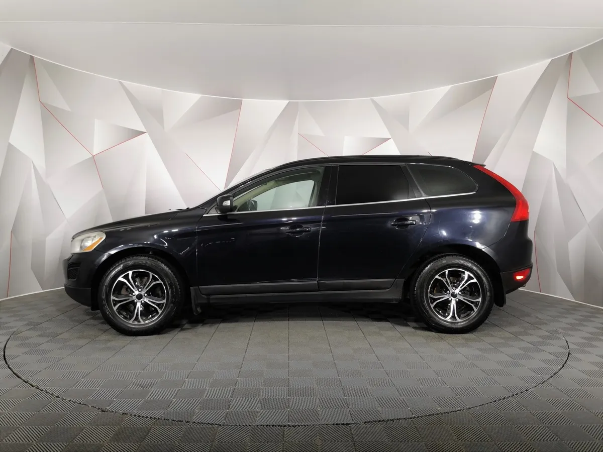 Volvo XC60 2.0 T AT (203 л.с.) Черный в АВИЛОН. Слайд №5