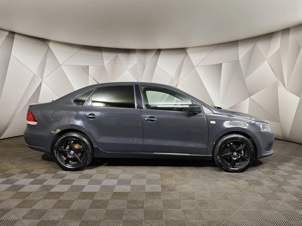 Volkswagen Polo 1.6 MT (105 л.с.) Comfortline Серый в АВИЛОН. Слайд №6