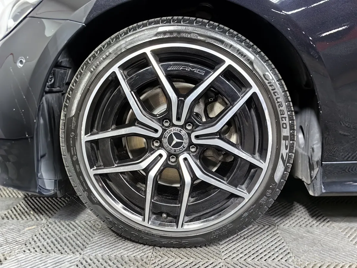 Mercedes-Benz E-Класс E 200 4MATIC G-TRONIC (184 л.с.) Sport Черный в АВИЛОН. Слайд №9