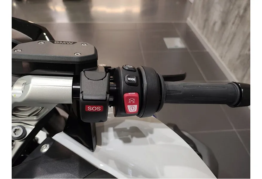 BMW Motorrad R 1300 RS 1300 см³ (145 л.с.) (145) 1300 Синий в АВИЛОН. Слайд №8