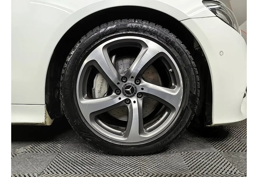 Mercedes-Benz E-Класс E 200 G-TRONIC (184 л.с.) Sport Белый в АВИЛОН. Слайд №9