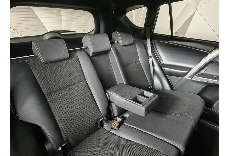 Toyota RAV4 2.0 CVT AWD (146 л.с.) Классик Черный в АВИЛОН. Слайд №17