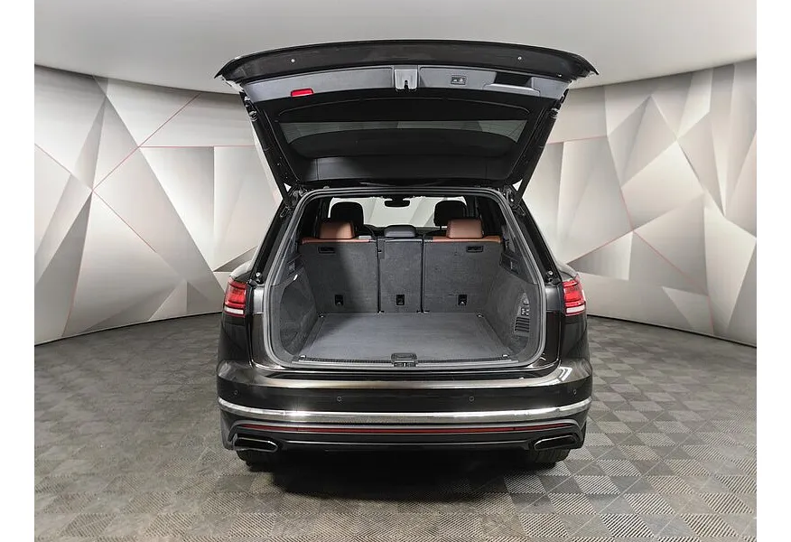 Volkswagen Touareg 2.0 TSI Tiptronic 4Motion (249 л.с.) Exclusive Коричневый в АВИЛОН. Слайд №10