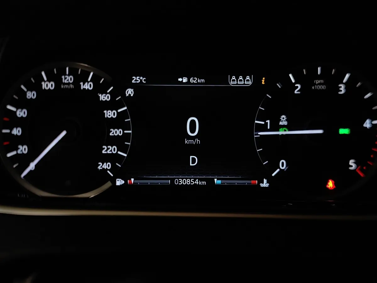 Land Rover Range Rover Evoque 2.2 TD4 AT (150 л.с.) Красный в АВИЛОН. Слайд №18