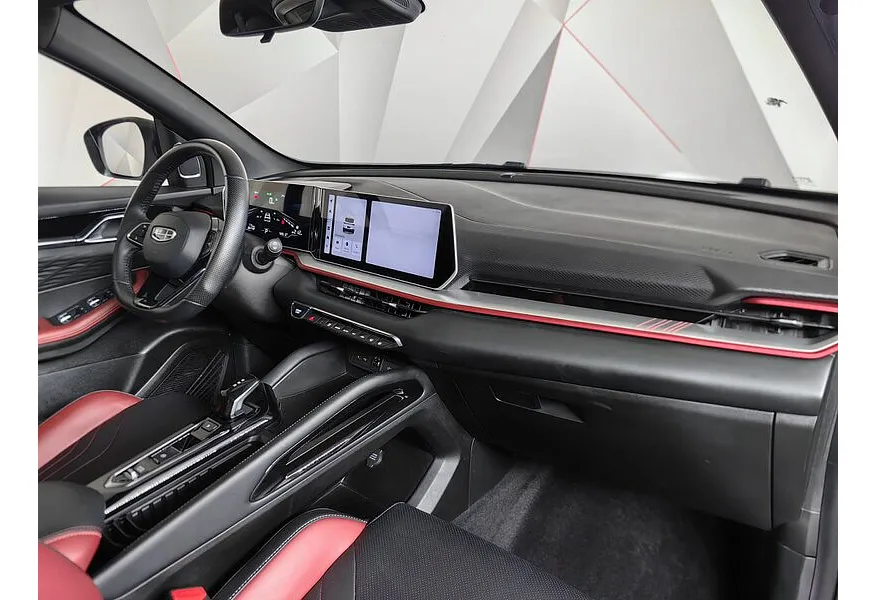 Geely Coolray 1.5T 7DCT (174 л.с.) Champion edition (Binyue Cool) Серый в АВИЛОН. Слайд №13