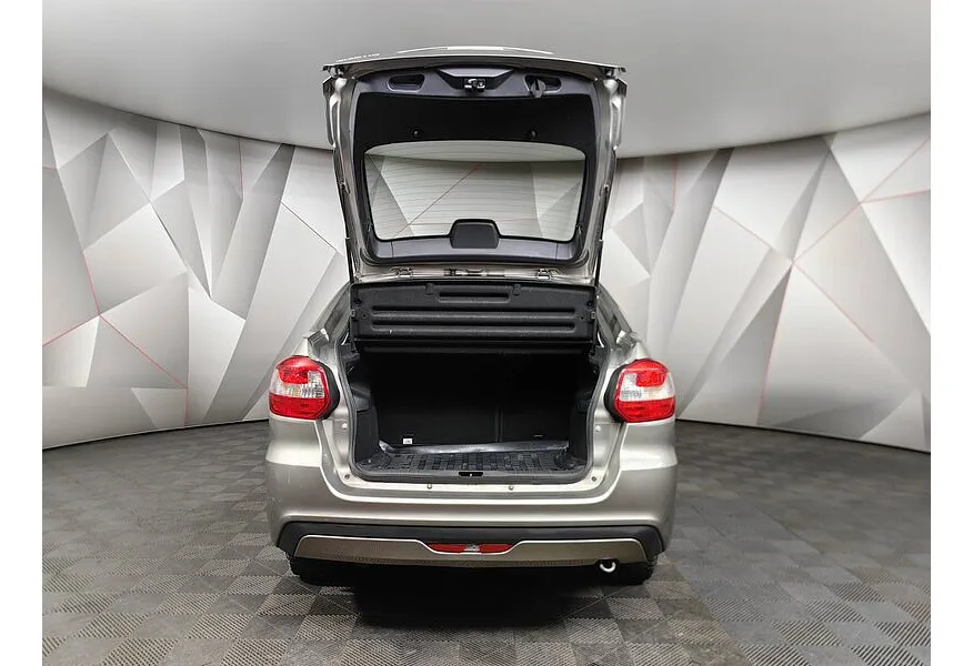 ВАЗ (Lada) Granta 1.6 MT 8кл (82 л.с.) Серый в АВИЛОН. Слайд №10