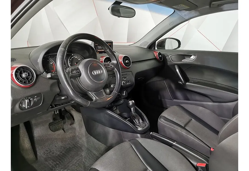 Audi A1 1.4 TFSI S-tronic (122 л.с.) Красный в АВИЛОН. Слайд №18