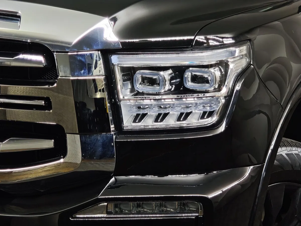 TANK 500 2.0 Turbo AT 4WD (299 л.с.) Сити Премиум Черный в АВИЛОН. Слайд №10