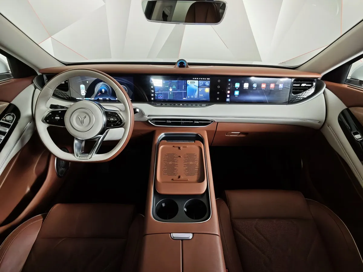 Voyah Free EVR 1.5 AT AWD (489 л.с.) Белый в АВИЛОН. Слайд №12