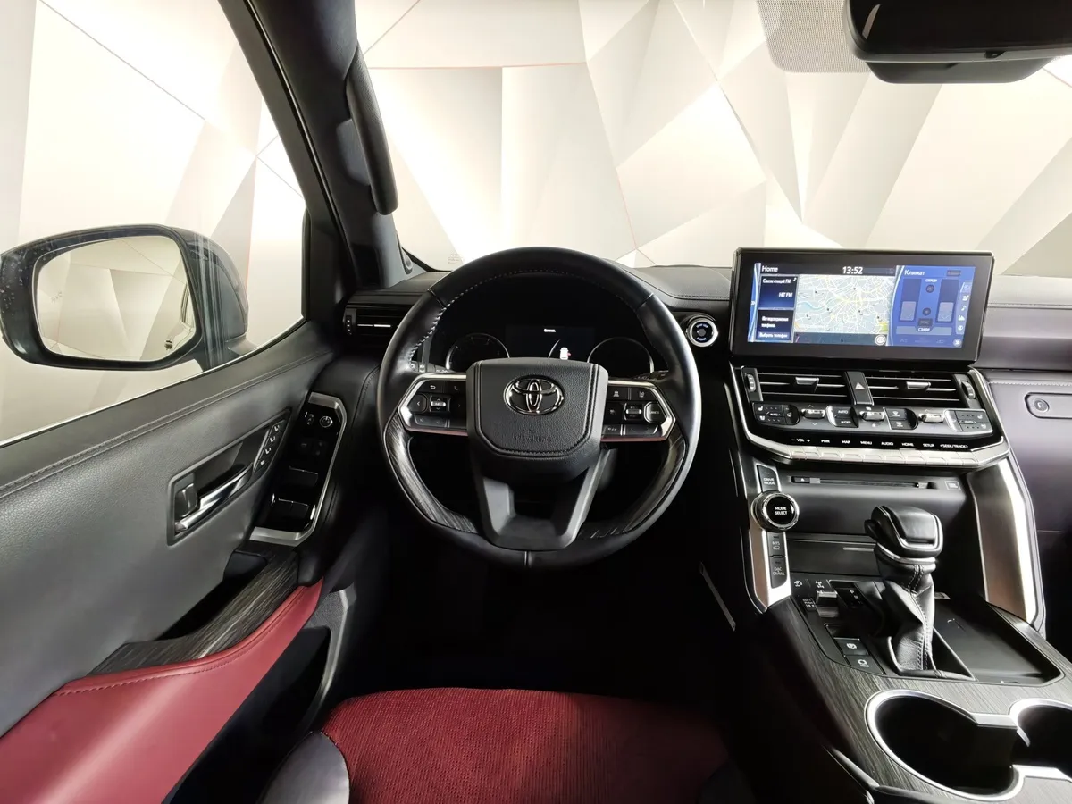 Toyota Land Cruiser 3.4 V6 AT 4WD (299 л.с.) 70th Anniversary Черный в АВИЛОН. Слайд №20