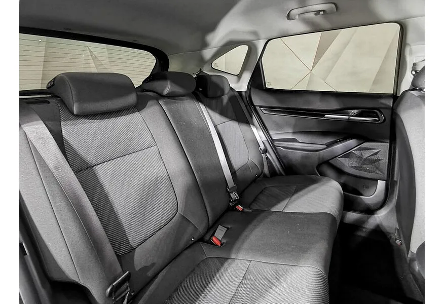 Kia Seltos 2.0 MPI 2WD IVT (149 л.с.) Style Серый в АВИЛОН. Слайд №16