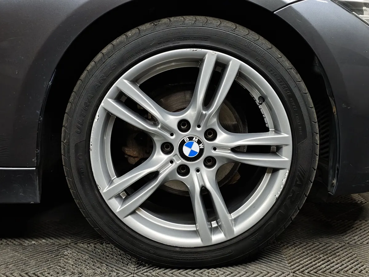 BMW 3 серия 318i AT (136 л.с.) Серый в АВИЛОН. Слайд №7