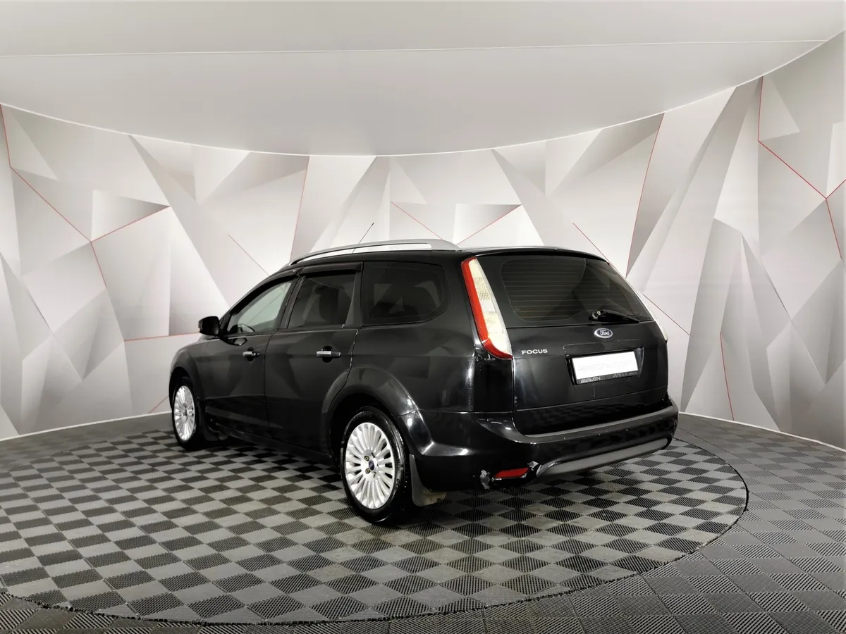 Ford Focus 2.0 AT (145 л.с.) Ghia Черный в АВИЛОН. Слайд №4