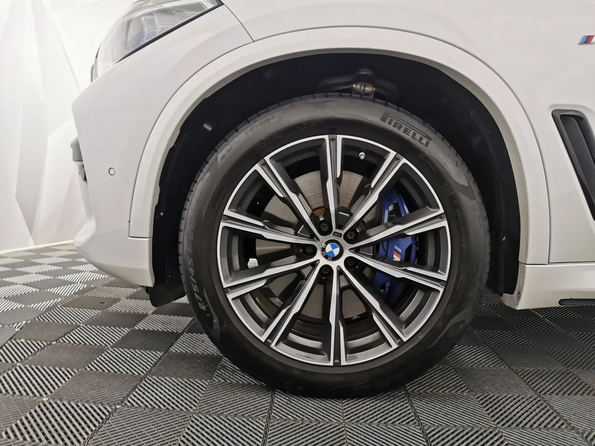 BMW X5 xDrive40i Steptronic (340 л.с.) M Sport Edition 21 Белый в АВИЛОН. Слайд №7