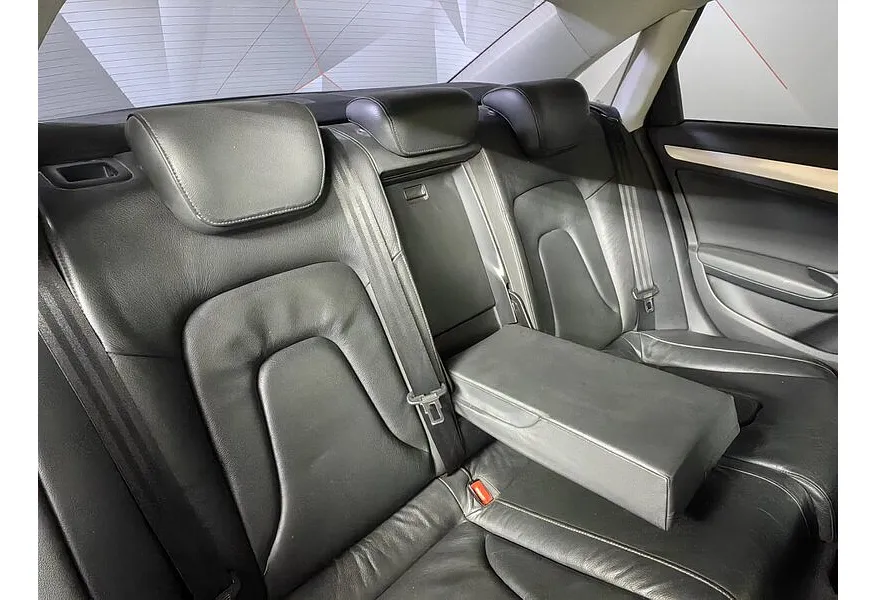 Audi A4 1.8 TFSI multitronic (160 л.с.) Черный в АВИЛОН. Слайд №16 Audi A4 1.8 TFSI multitronic (160 л.с.) Черный в АВИЛОН. Слайд №16