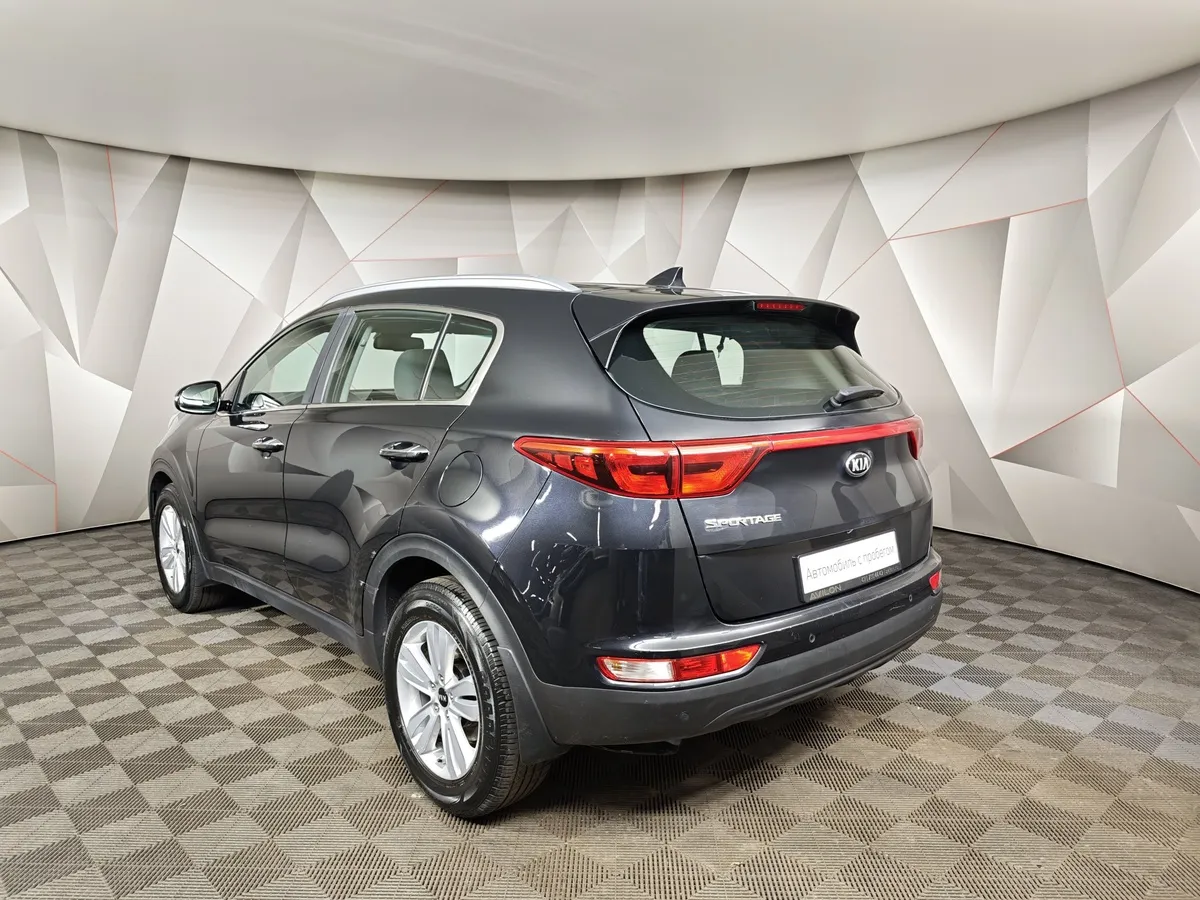 Kia Sportage 2.0 AT (150 л.с.) Luxe Черный в АВИЛОН. Слайд №4