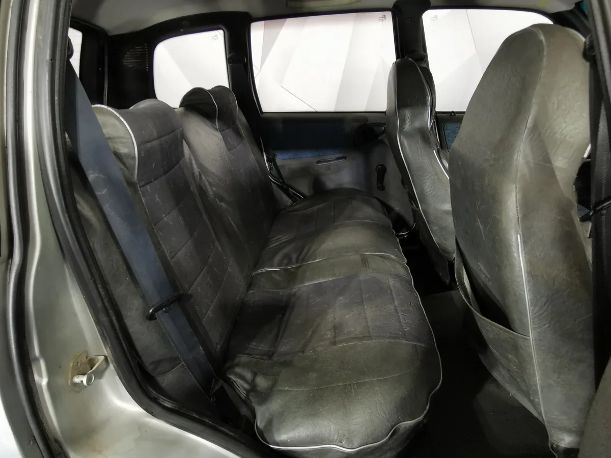 Chevrolet Niva 1.7 MT (80 л.с.) Серебристый в АВИЛОН. Слайд №14