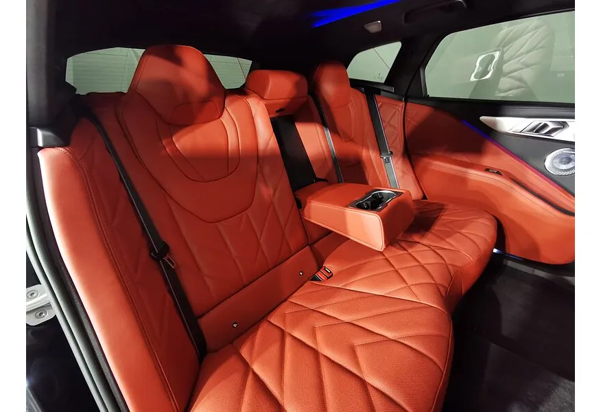 BMW XM 4.4 xDrive Plug-in-Hybrid Steptronic (653 л.с.) Черный в АВИЛОН. Слайд №14