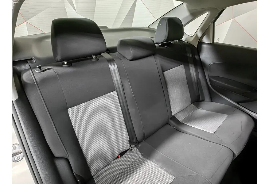 Volkswagen Polo 1.6 Tiptronic (105 л.с.) Comfortline Серебристый в АВИЛОН. Слайд №16