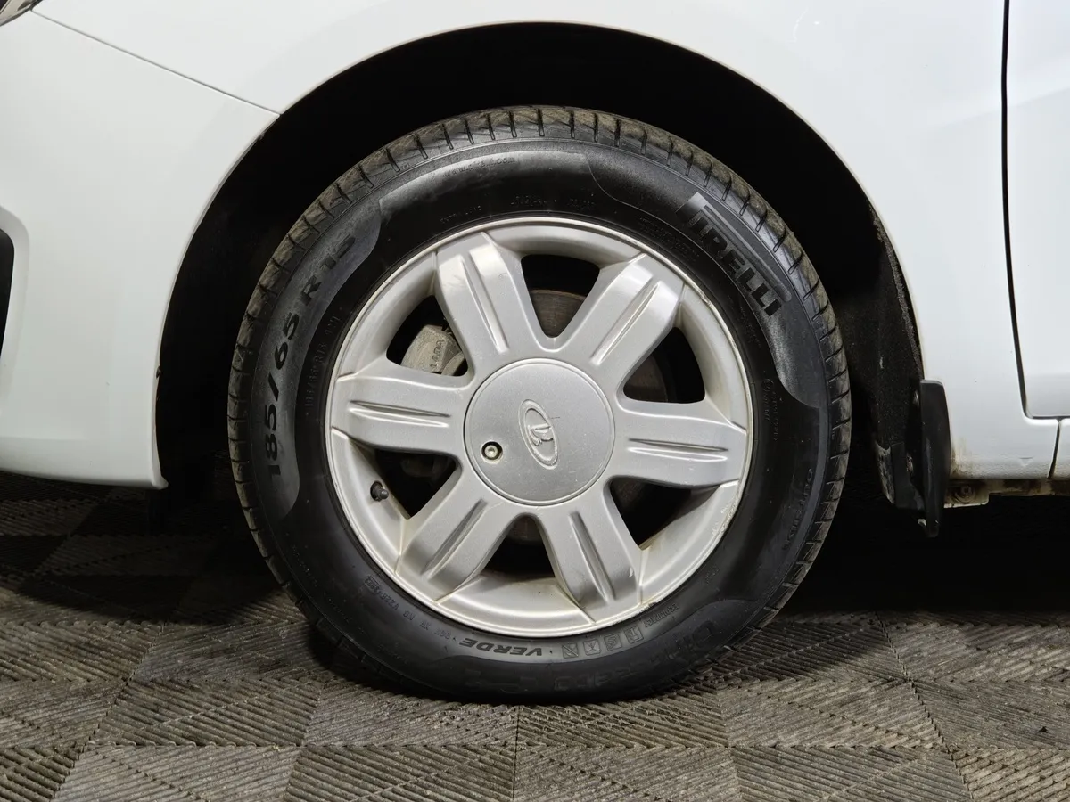 ВАЗ (Lada) Vesta 1.6 MT (106 л.с.) Белый в АВИЛОН. Слайд №9